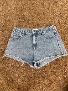 Mid-Rise Light Blue Frayed Hem Denim Shorts - Women's Jean Cutoffs